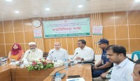 গোমস্তাপুরে জেলা প্রশাসকের মতবিনিময়